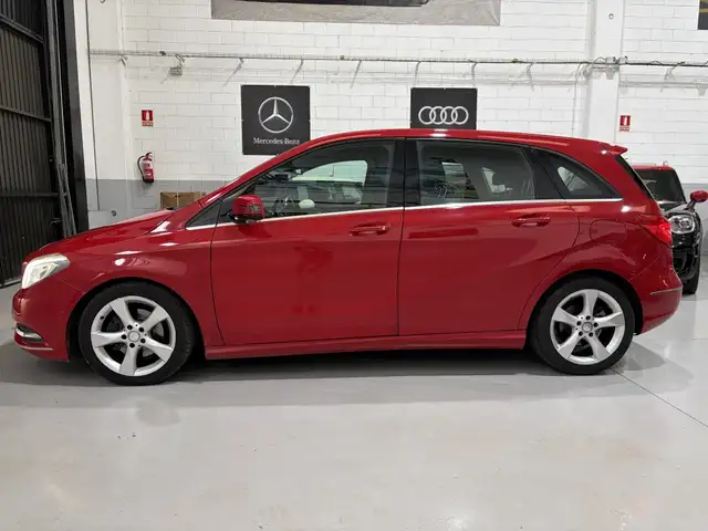 Mercedes-Benz B 200 200CDI BE 7G-DCT (4.75)