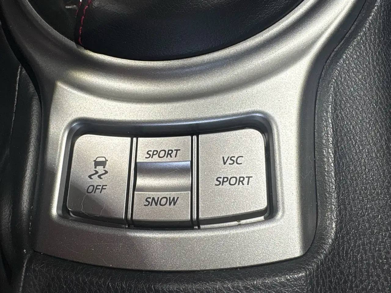Subaru BRZ снимка Subaru BRZ