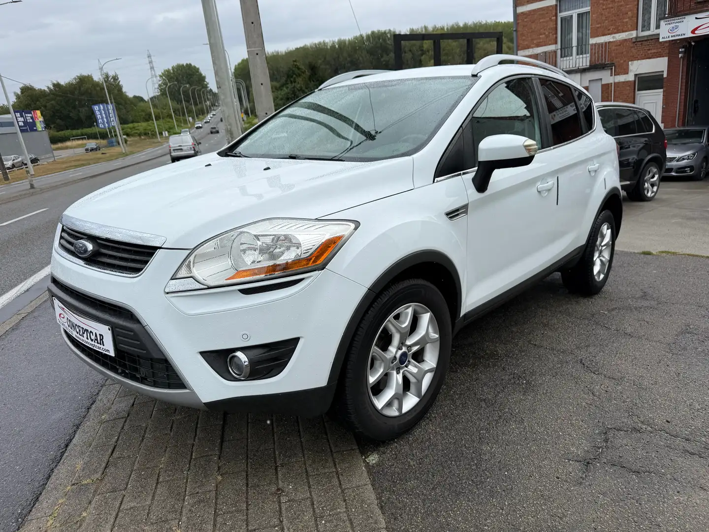 Ford Kuga Kuga 2.0 TDCi  Sound Connection DPF Blanc - 1