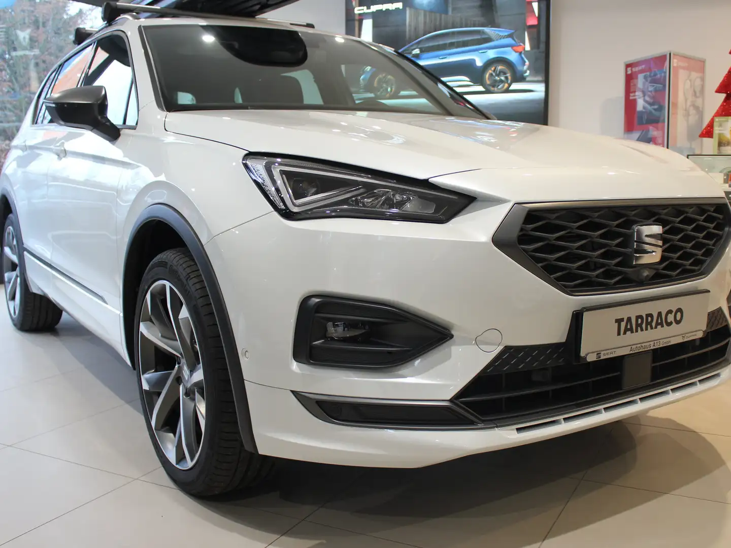 SEAT Tarraco Tarraco 2.0 TSI 4Drive FR DSG. LED. Navi. Leder. A Weiß - 2