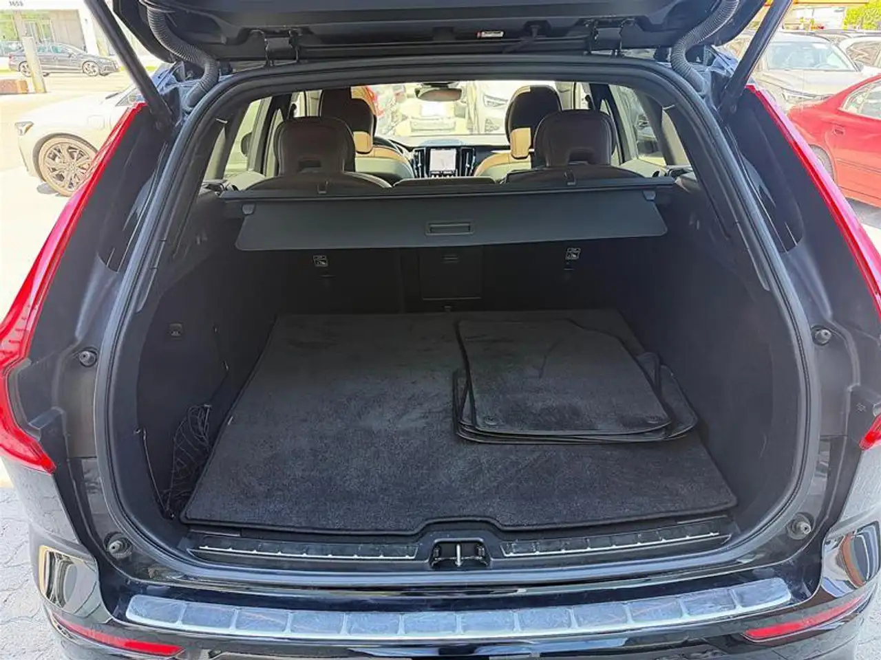 Volvo XC60 снимка Volvo XC60