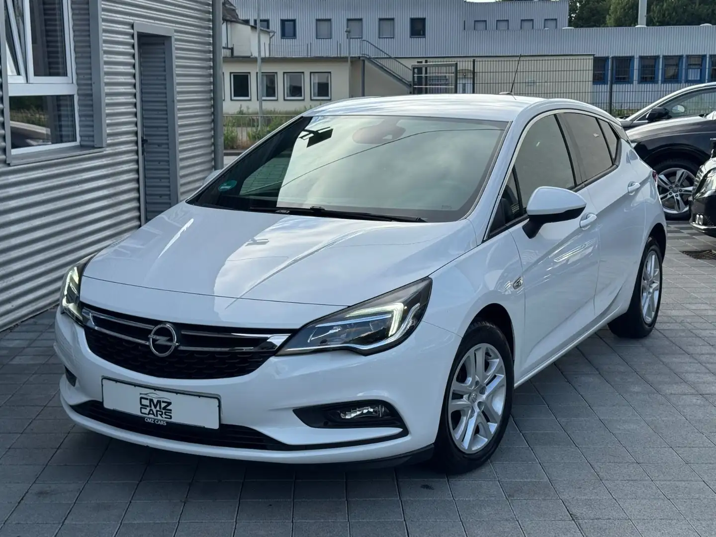 Opel Astra K Lim. Dynamic*Scheckheft*PDC*Tempomat* Weiß - 1