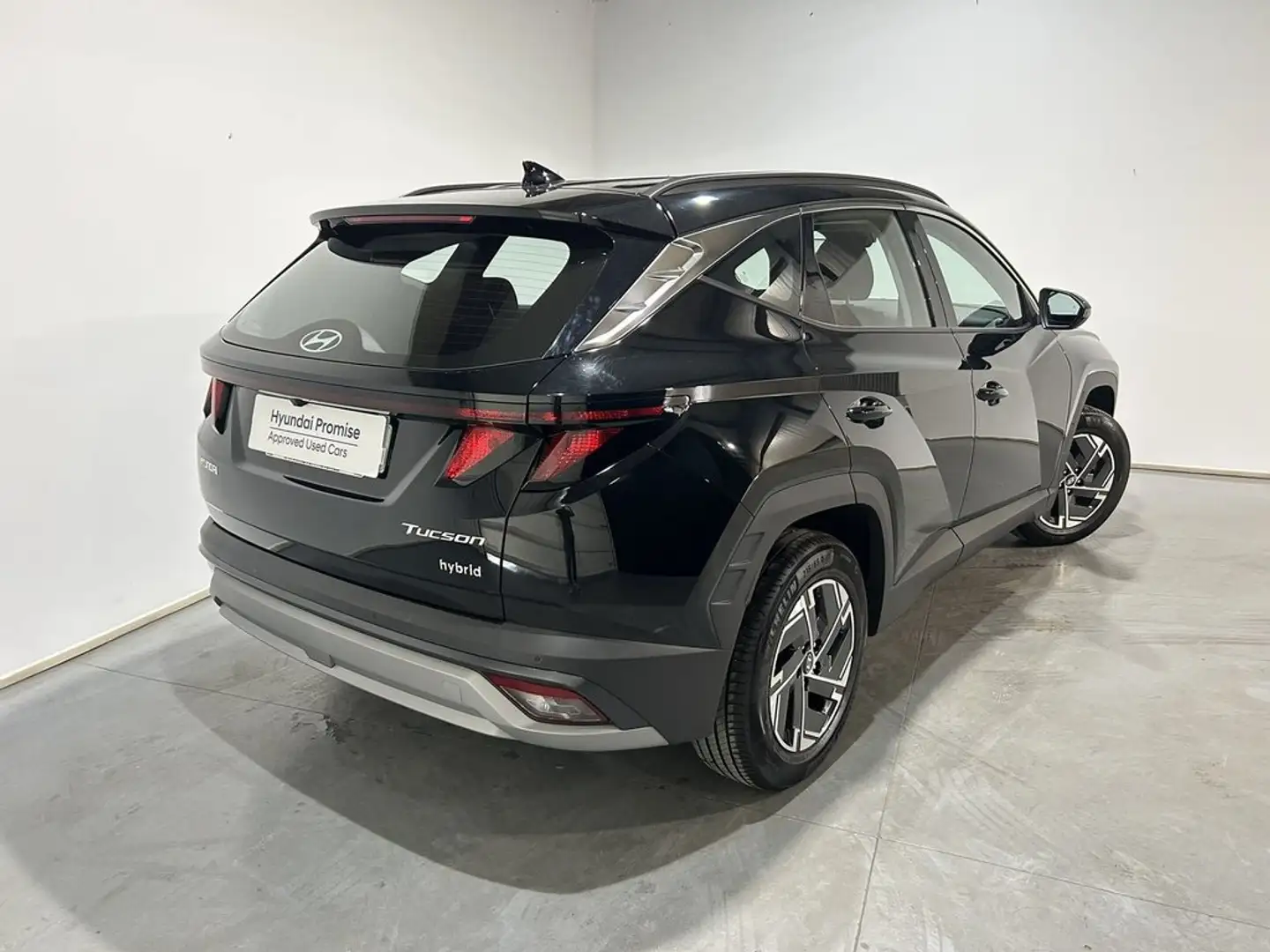 Hyundai TUCSON 1.6T 118kW (160CV) 48V Maxx Negro - 2