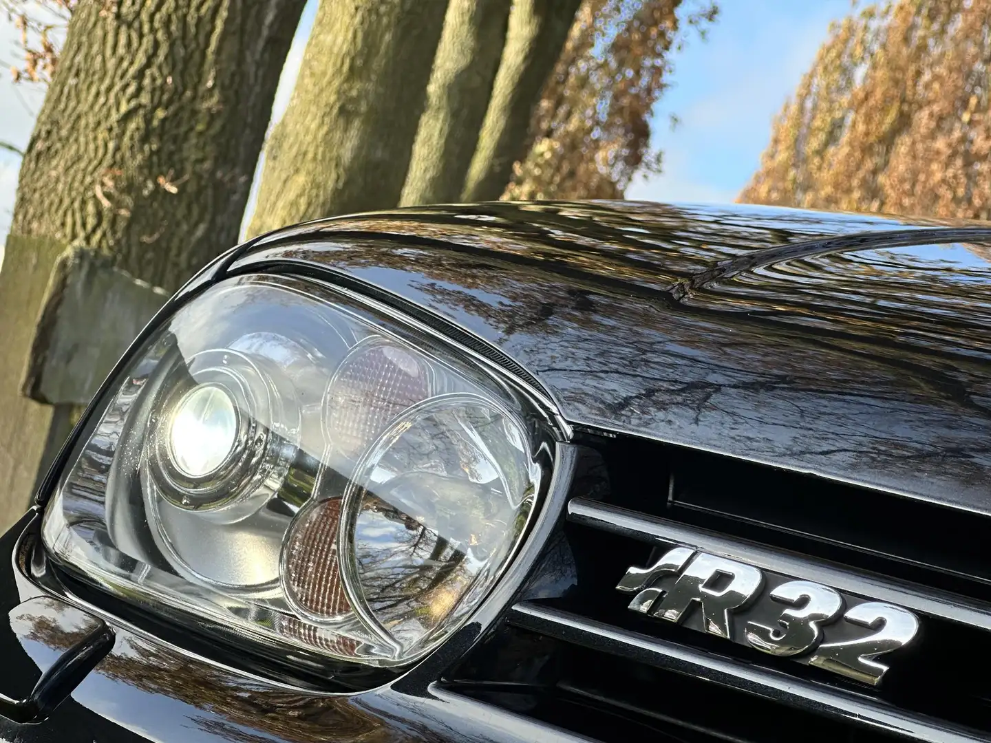 Volkswagen Golf 3.2 V6 R32 Noir - 2