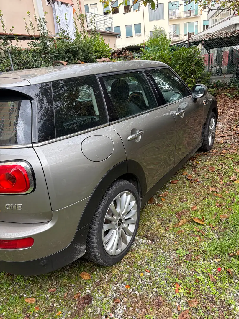 MINI One Clubman Mini IV F54 2016 Clubman 1.5 Boost auto Grigio - 2