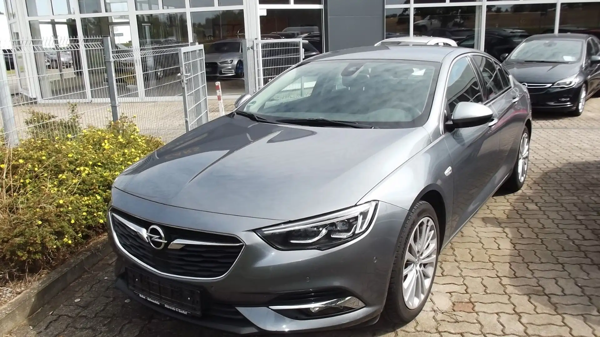 Opel Insignia B Grand Sport Innovation,Navi.Kamera h. Grau - 1