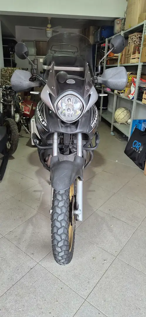 Honda XL 700 Blanco - 1