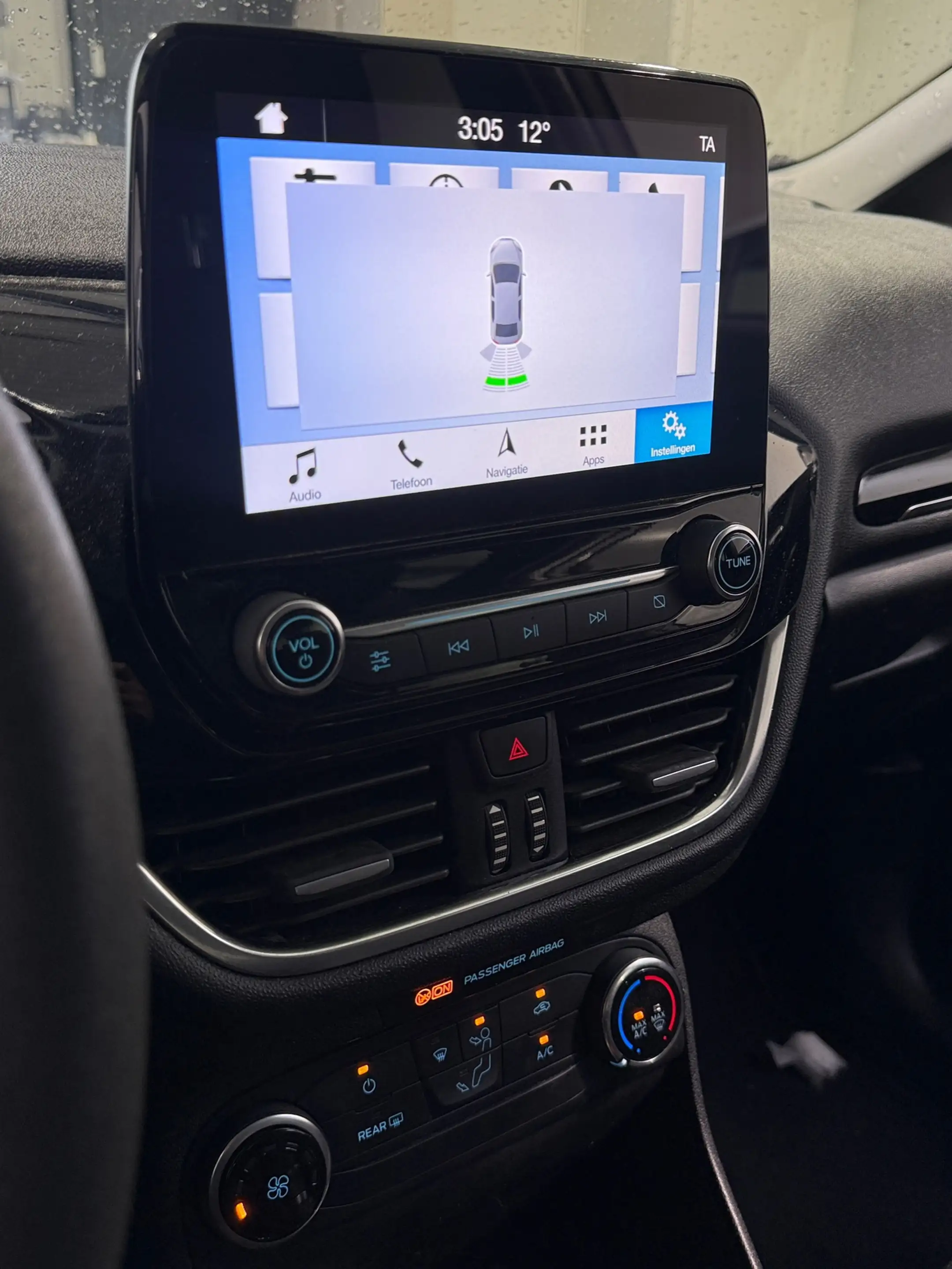 Ford Fiesta 1.1 Trend parkeersensoren CarPlay APK — photo 14