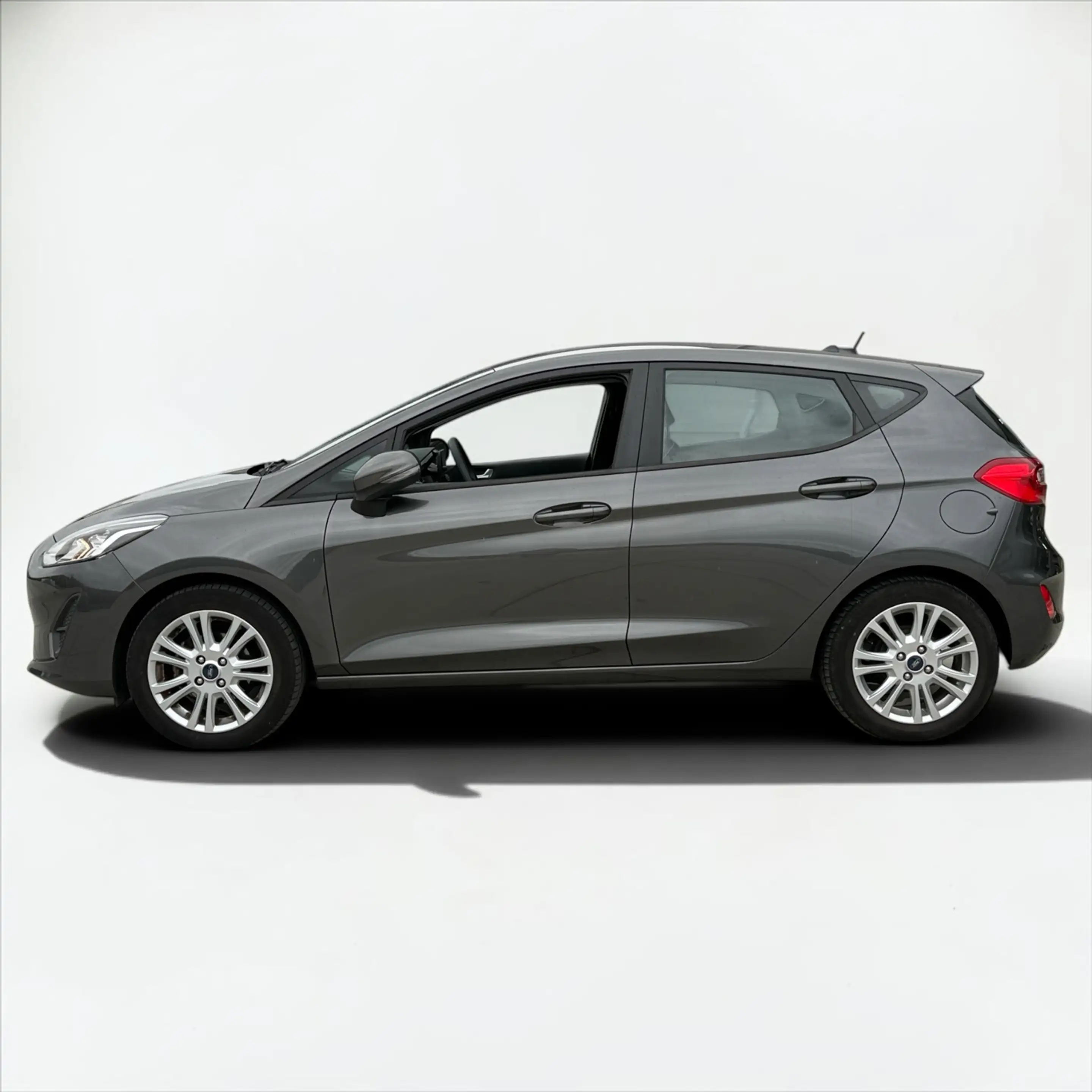 Ford Fiesta 1.1 Trend parkeersensoren CarPlay APK — photo 5
