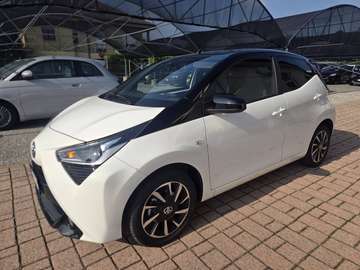 Aygo II 2018 5p 5p 1.0 x-business 72cv