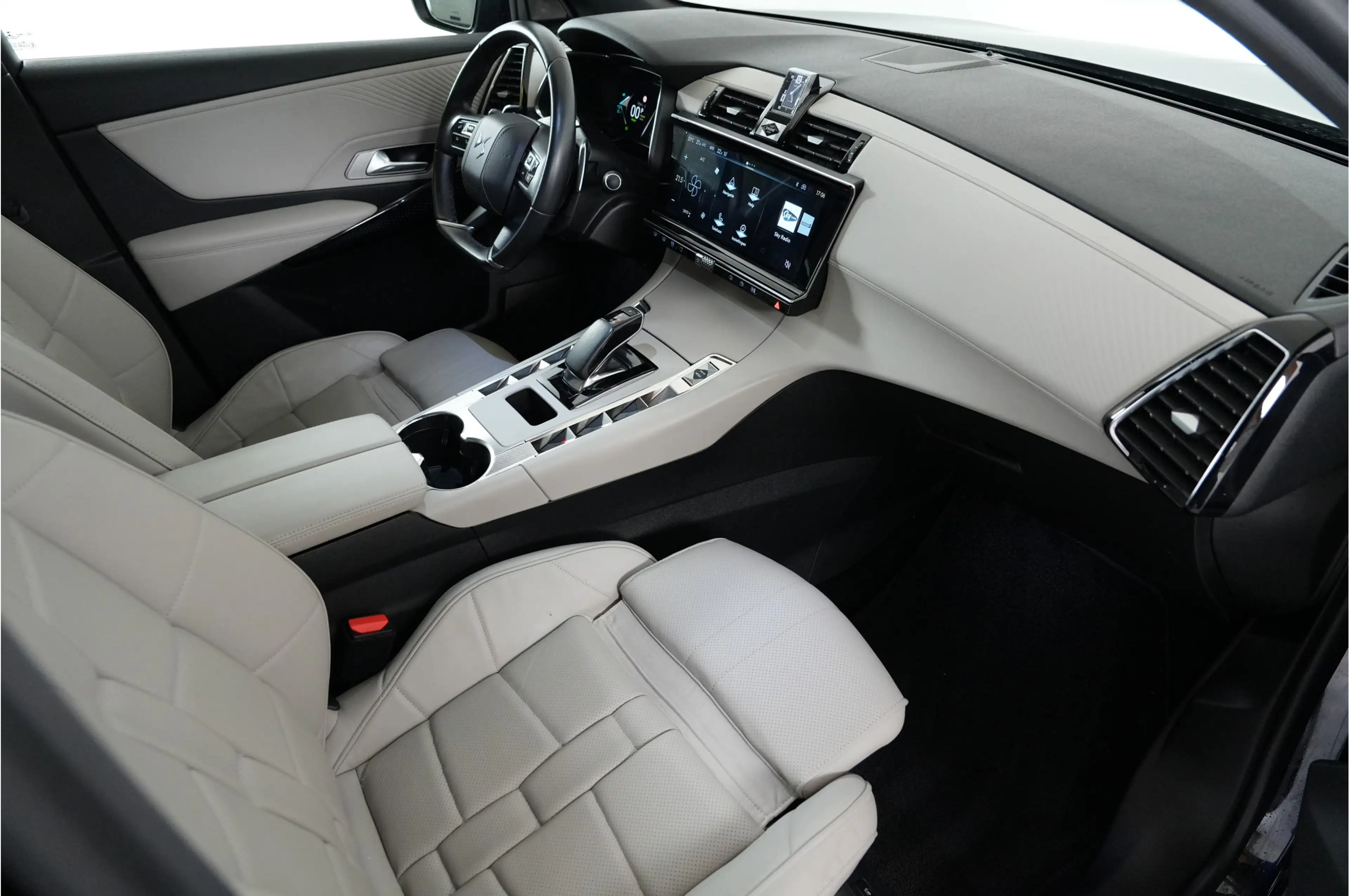 DS Automobiles DS 7 E-Tense 360 4x4 La Première | Pano | Nappa | Focal — photo 19