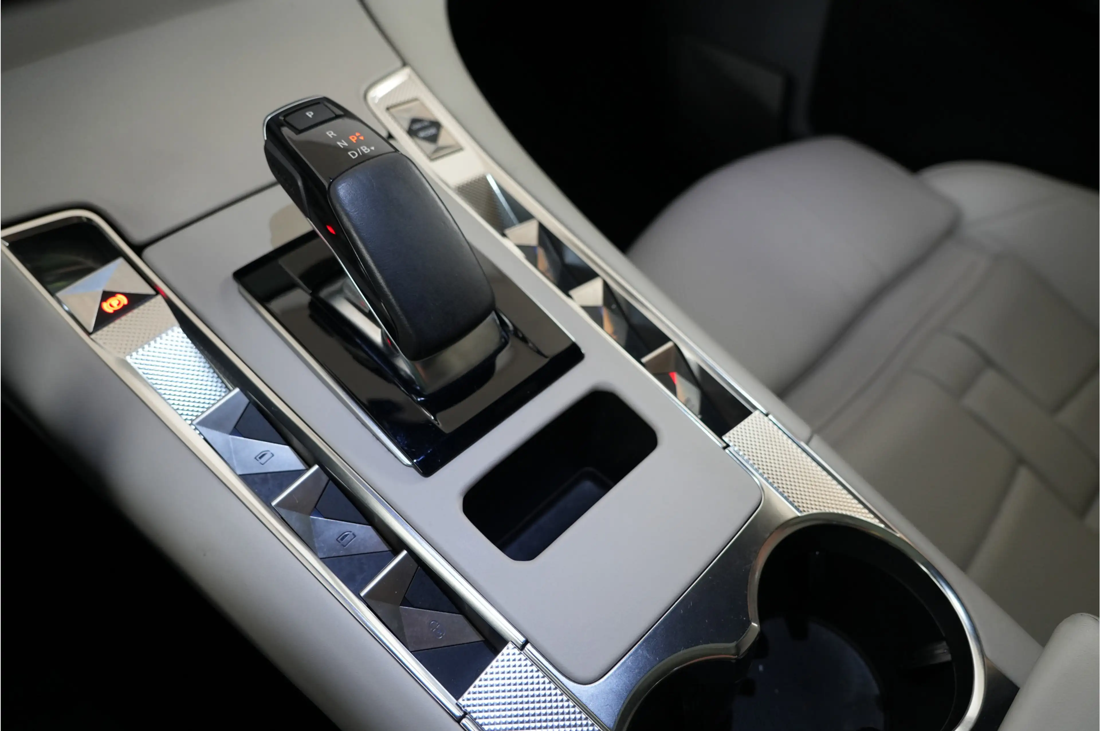 DS Automobiles DS 7 E-Tense 360 4x4 La Première | Pano | Nappa | Focal — photo 31