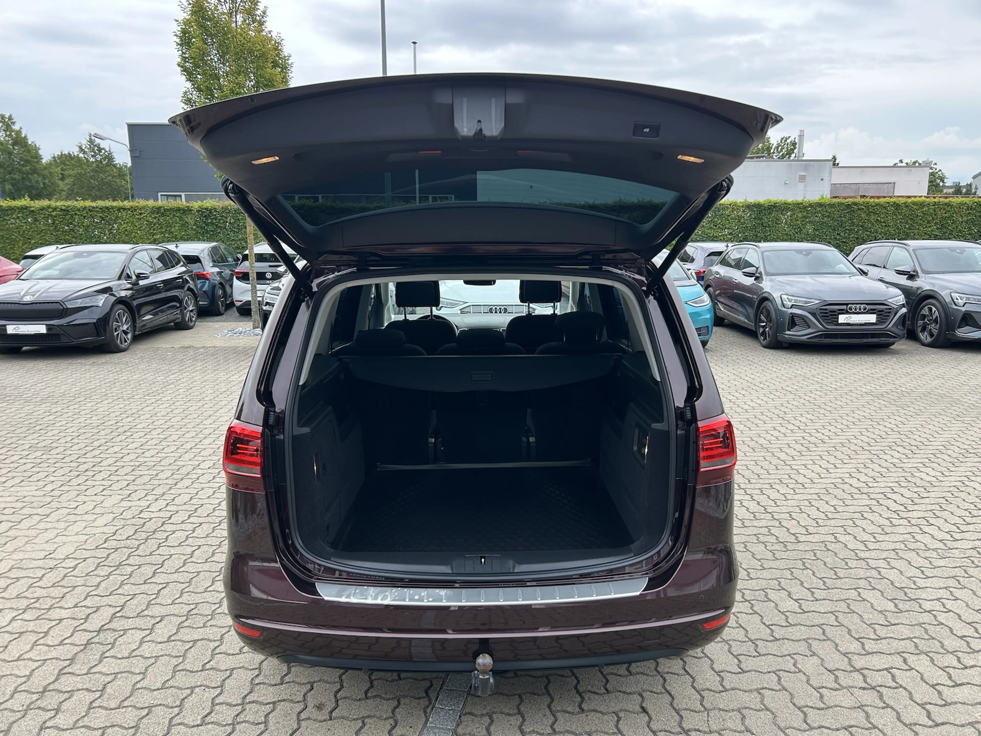 Volkswagen Sharan Sound 2.0 TSI DSG*Pano*AHK*ACC* — photo 8