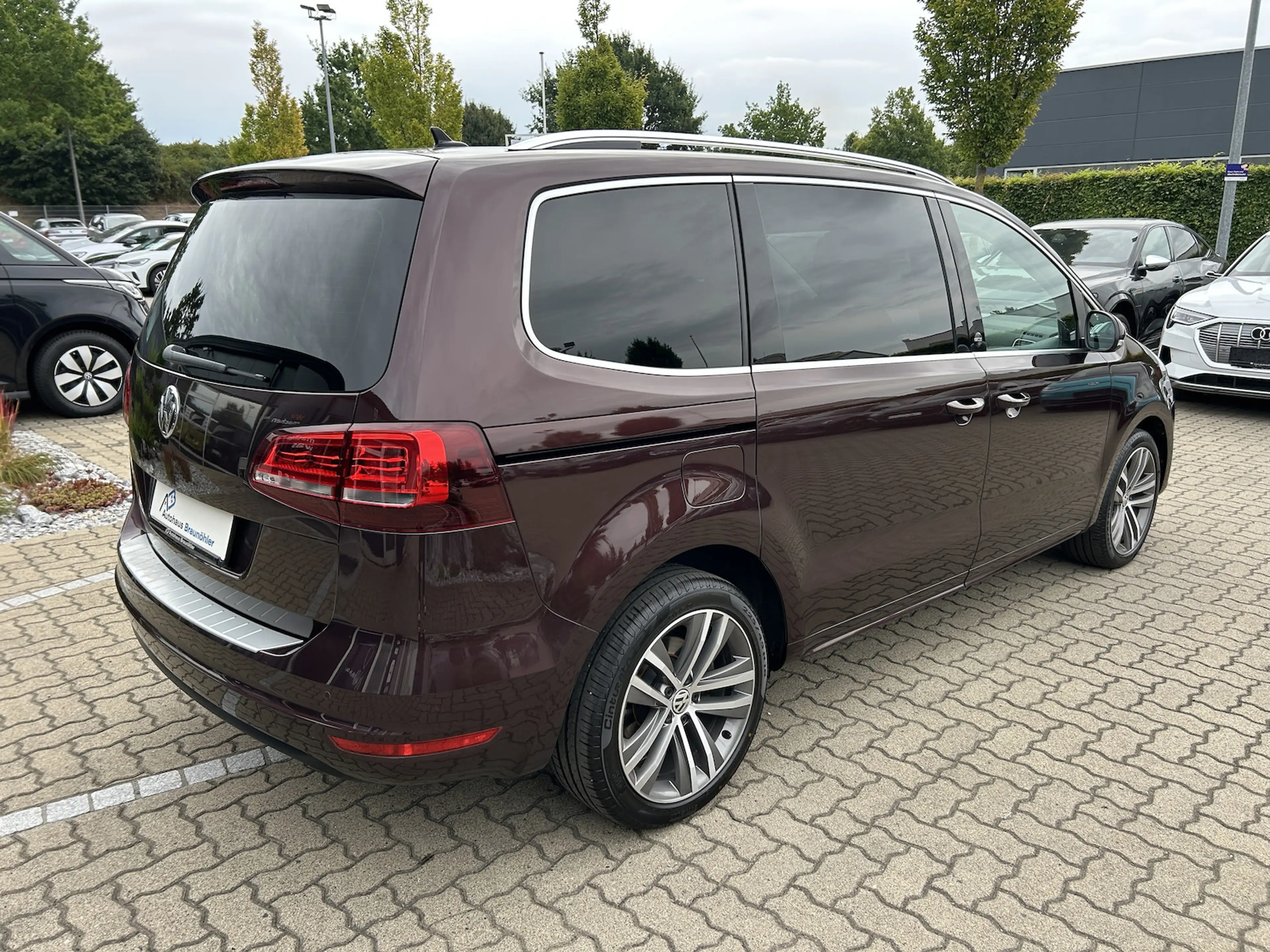 Volkswagen Sharan Sound 2.0 TSI DSG*Pano*AHK*ACC* — photo 6
