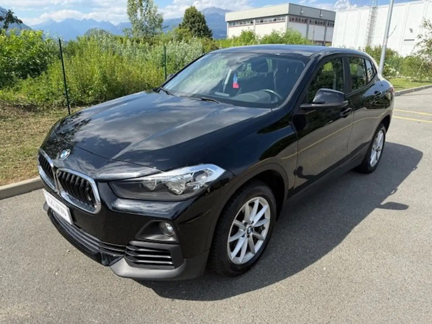 BMW X2 X2 F39 sdrive18d Advantage auto Nero - 2