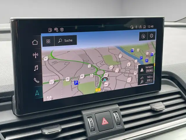 Audi Q5 view 14
