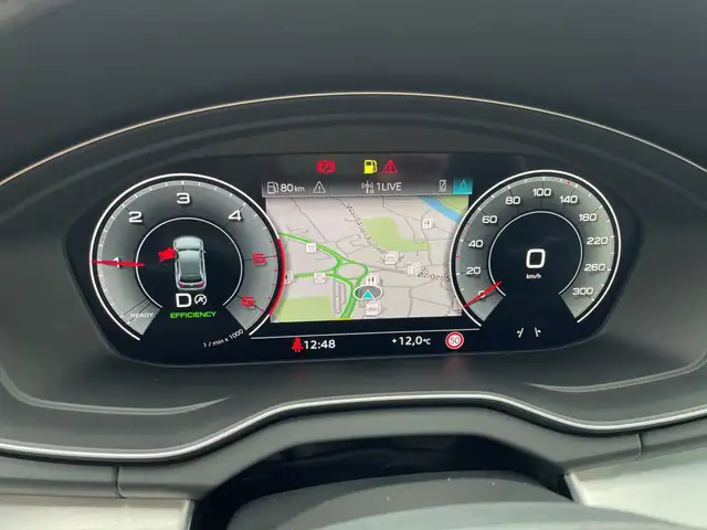 Audi Q5 view 13