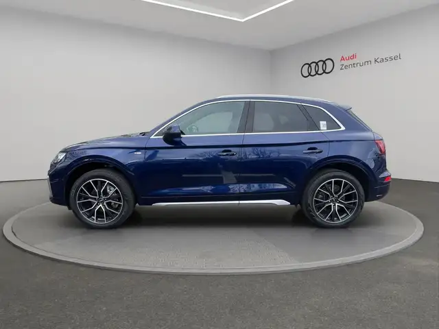 Audi Q5 view 4