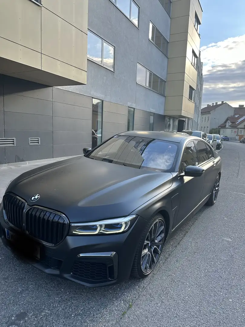 BMW 745 745e PHEV Aut. Schwarz - 2