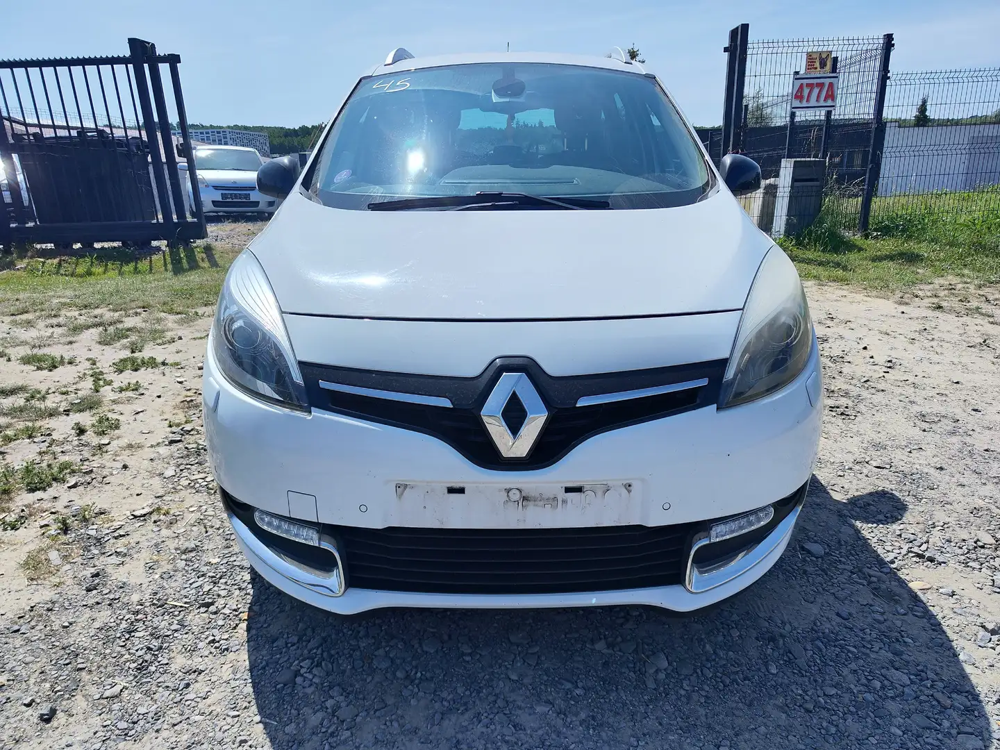 Renault Grand Scenic Scénic 1.2 TCe !! PROBLEME MOTEUR !! Blanc - 2