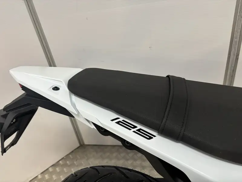 KTM 125 SMC R - foto 6