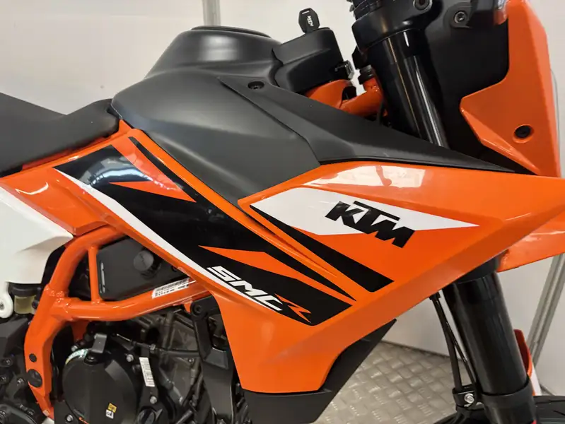 KTM 125 SMC R - foto 4