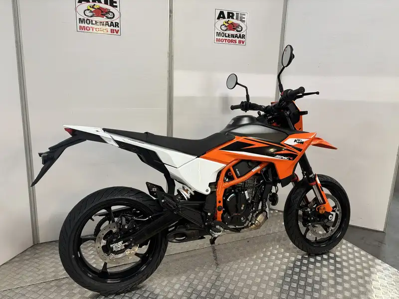 KTM 125 SMC R - foto 3