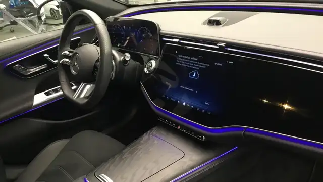 Mercedes-Benz E-Class view 10