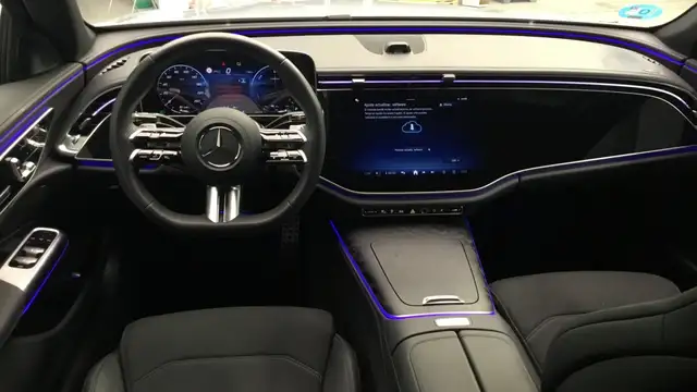 Mercedes-Benz E-Class view 8