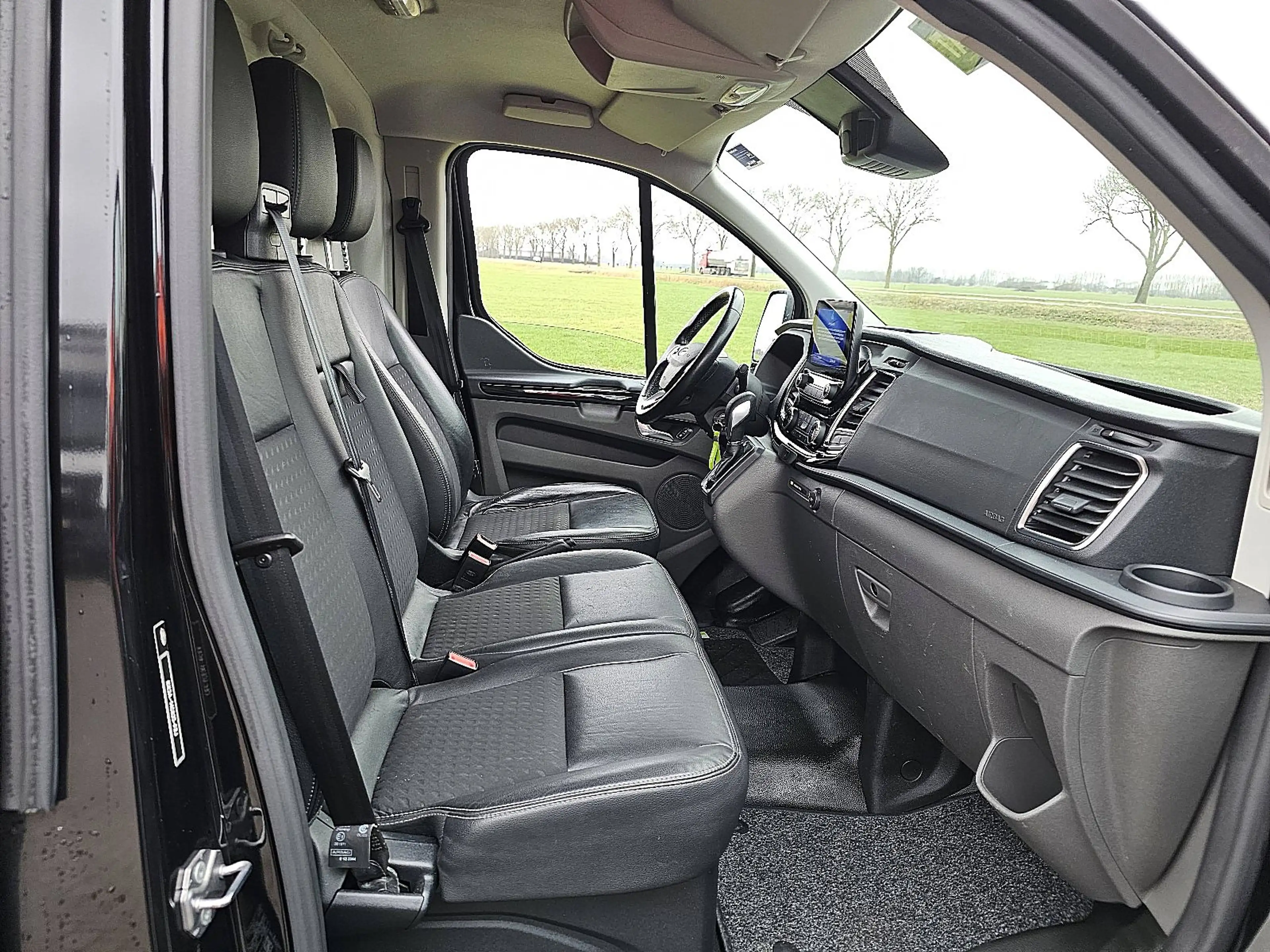 Ford Transit Custom 2.0 L2H1 Sport Navi — photo 7