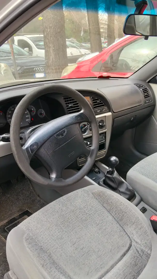 Daewoo Nubira Nubira J150 SW 1.6i SX Grau - 2