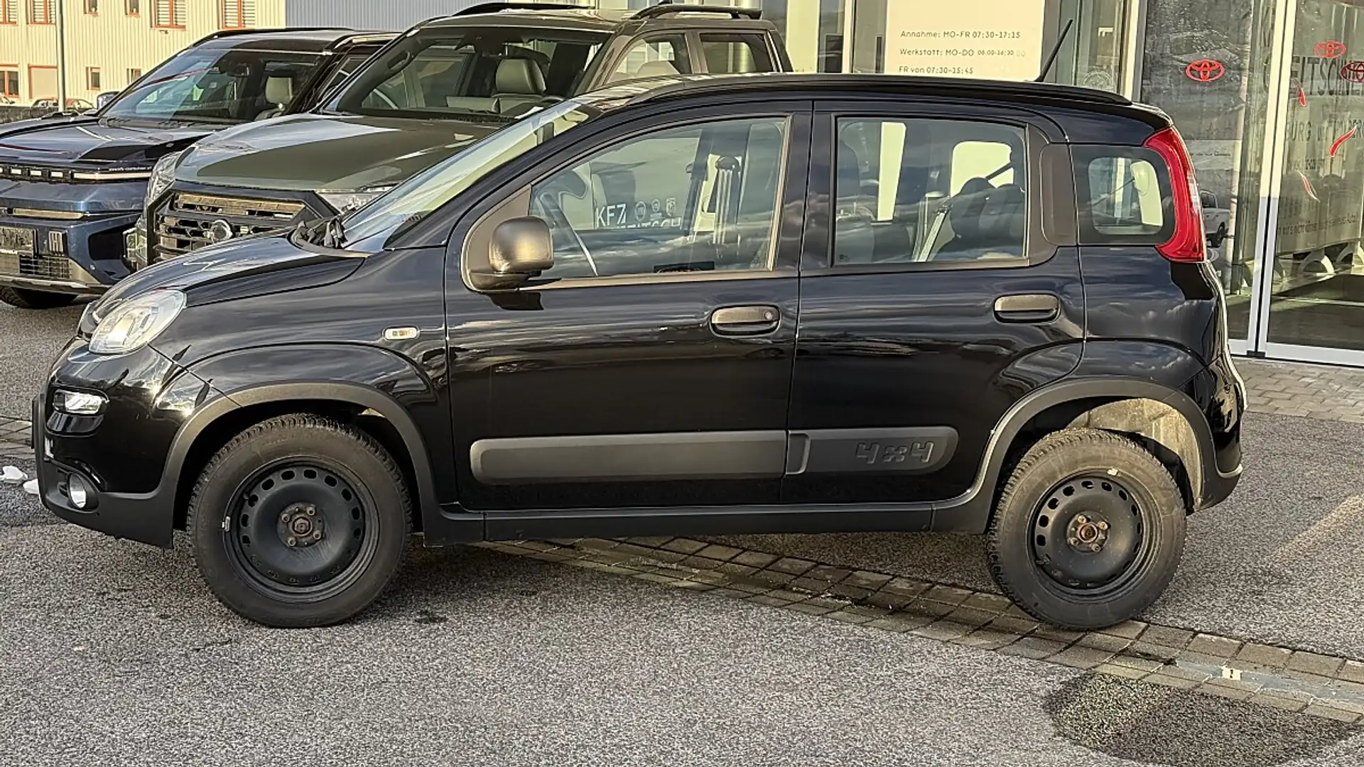 Fiat Panda TwinAir 85 4x4 Wild Schwarz - 2