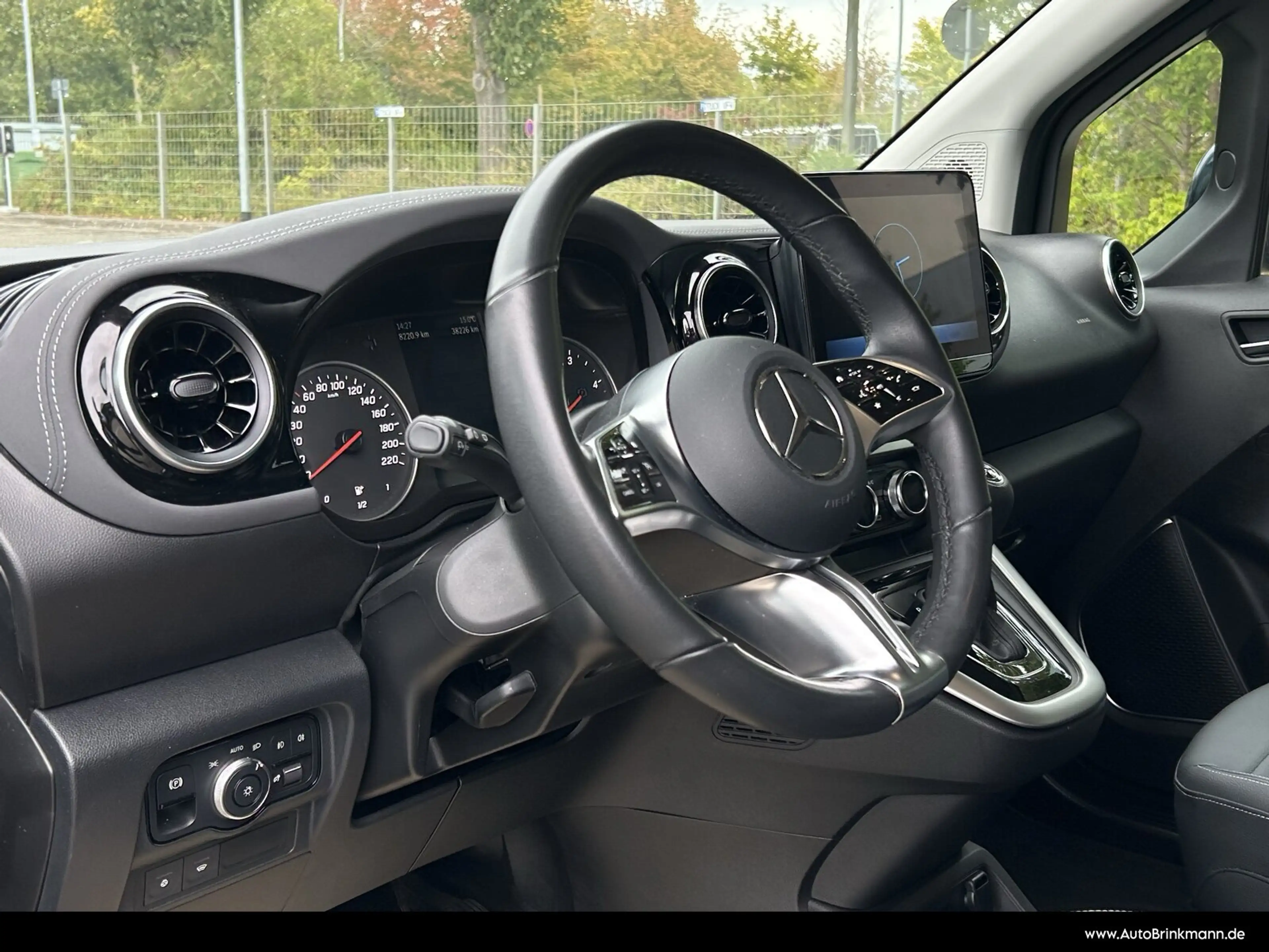 Mercedes-Benz T-Class T 180 d Progressive standard Edition/Kamera/MBUX — photo 10