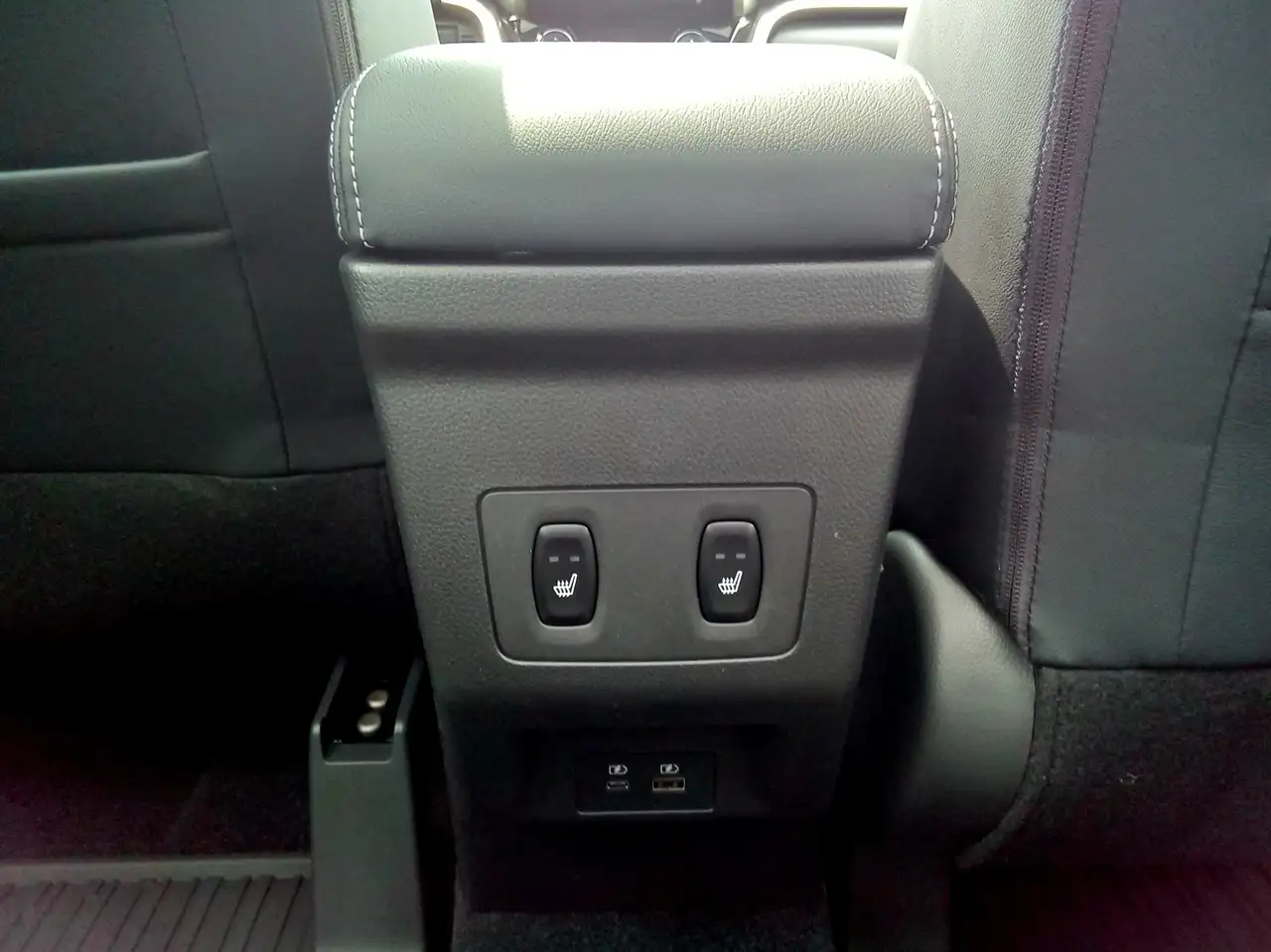 Mitsubishi Eclipse Cross снимка Mitsubishi Eclipse Cross