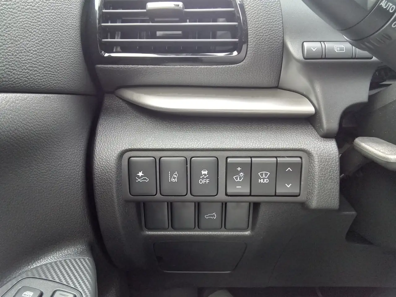 Mitsubishi Eclipse Cross снимка Mitsubishi Eclipse Cross