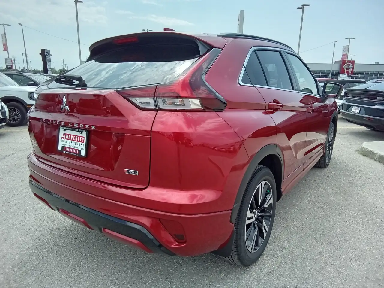 Mitsubishi Eclipse Cross снимка Mitsubishi Eclipse Cross