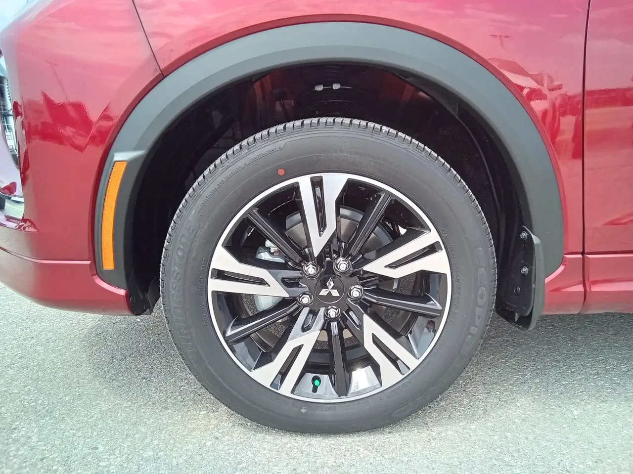 Mitsubishi Eclipse Cross снимка Mitsubishi Eclipse Cross
