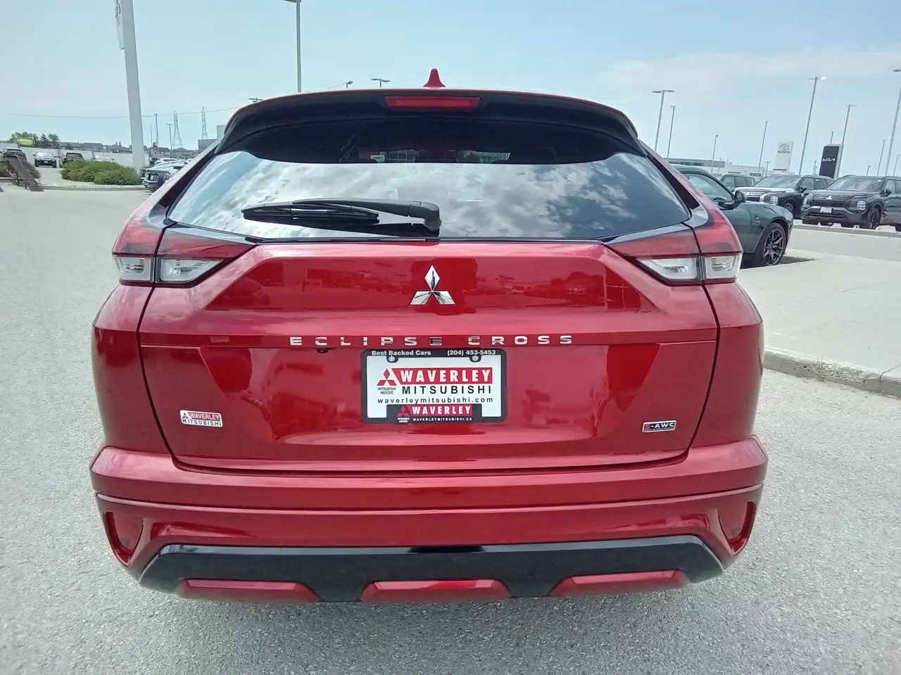 Mitsubishi Eclipse Cross снимка Mitsubishi Eclipse Cross