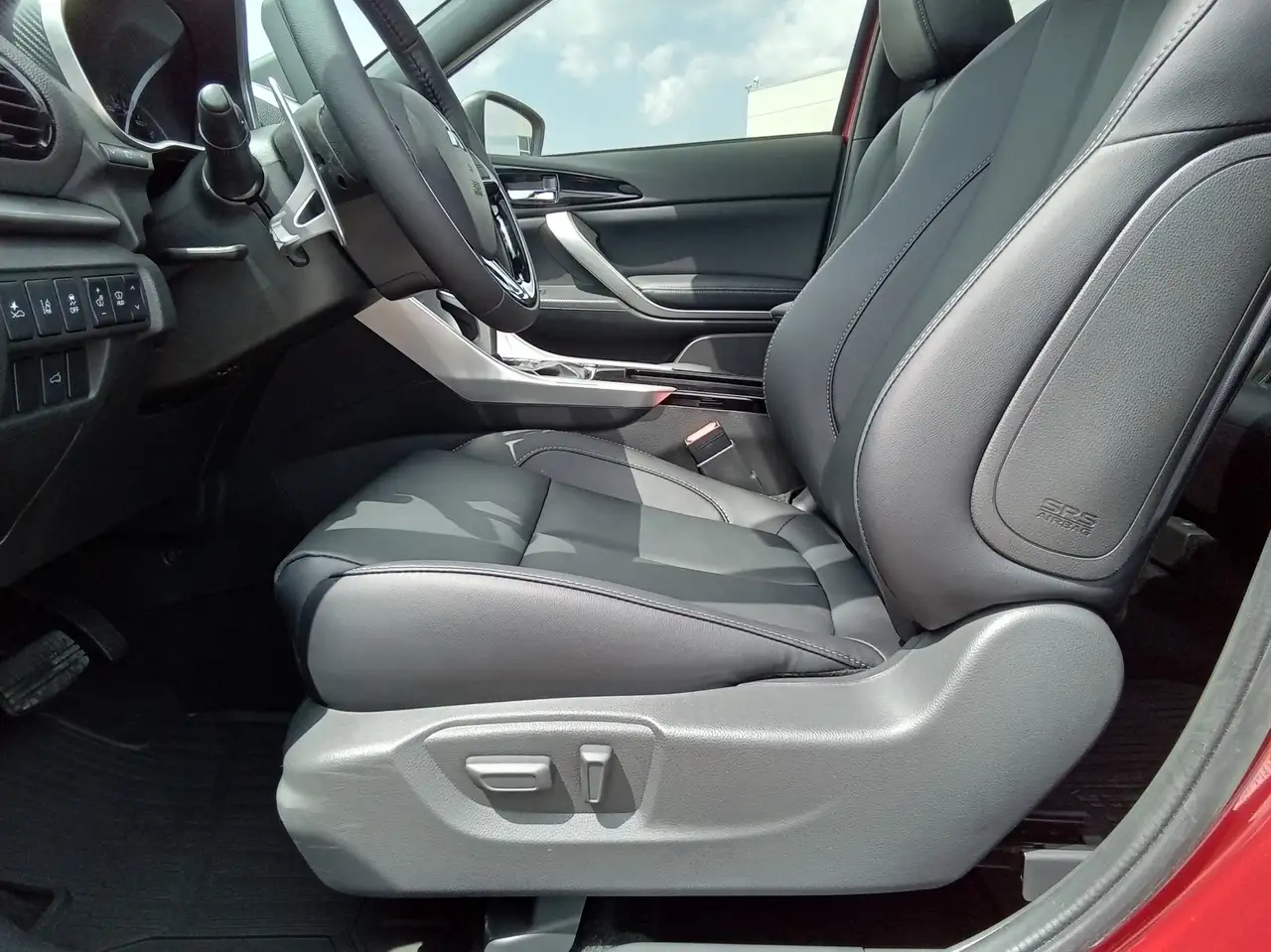 Mitsubishi Eclipse Cross снимка Mitsubishi Eclipse Cross