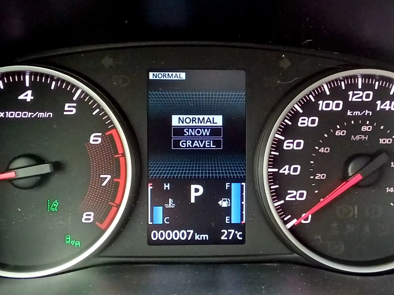 Mitsubishi Eclipse Cross снимка Mitsubishi Eclipse Cross