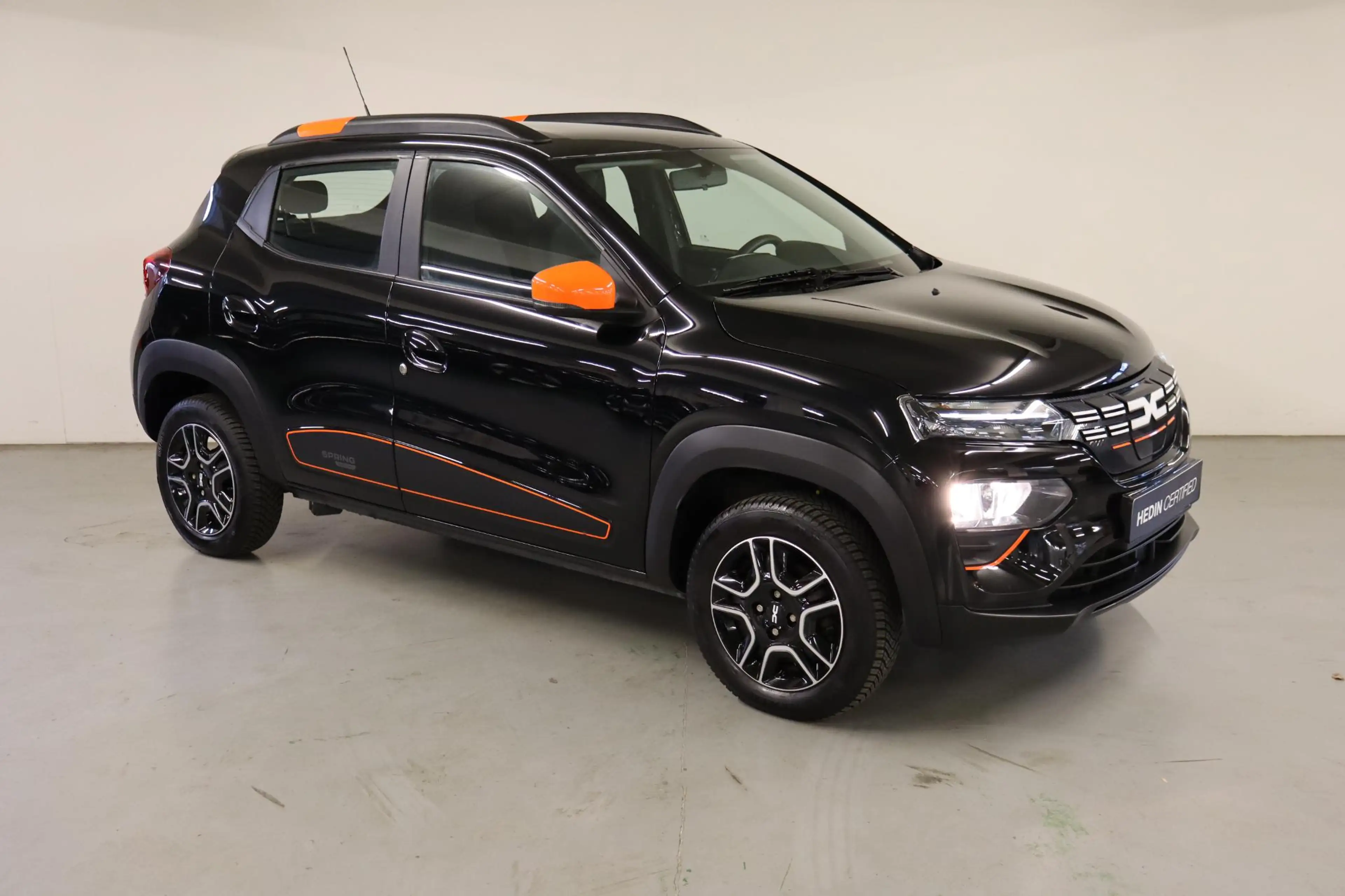 Dacia Spring Expression 27 kWh | MediaNav Multimedia & Navigati — photo 2