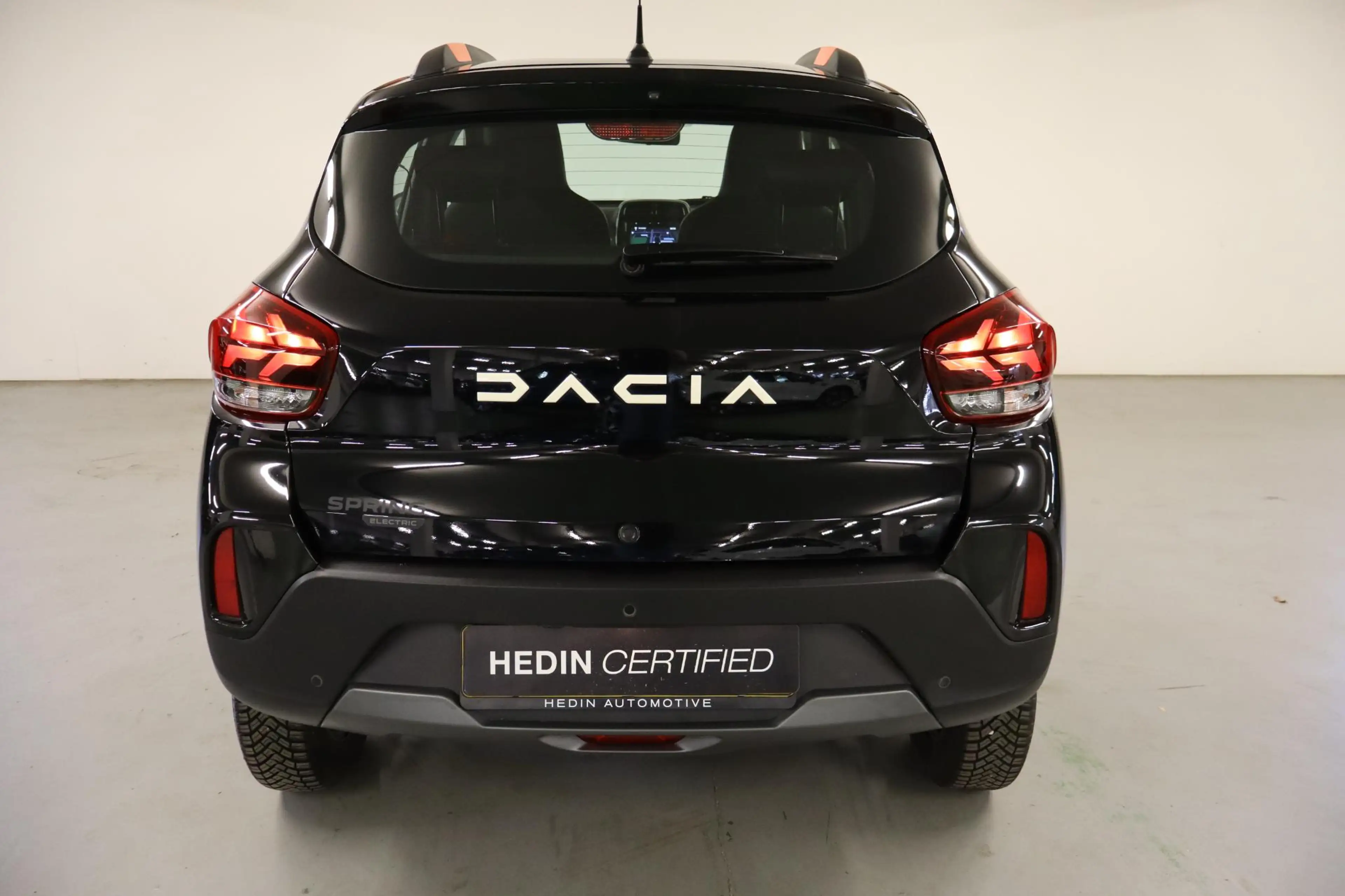Dacia Spring Expression 27 kWh | MediaNav Multimedia & Navigati — photo 3