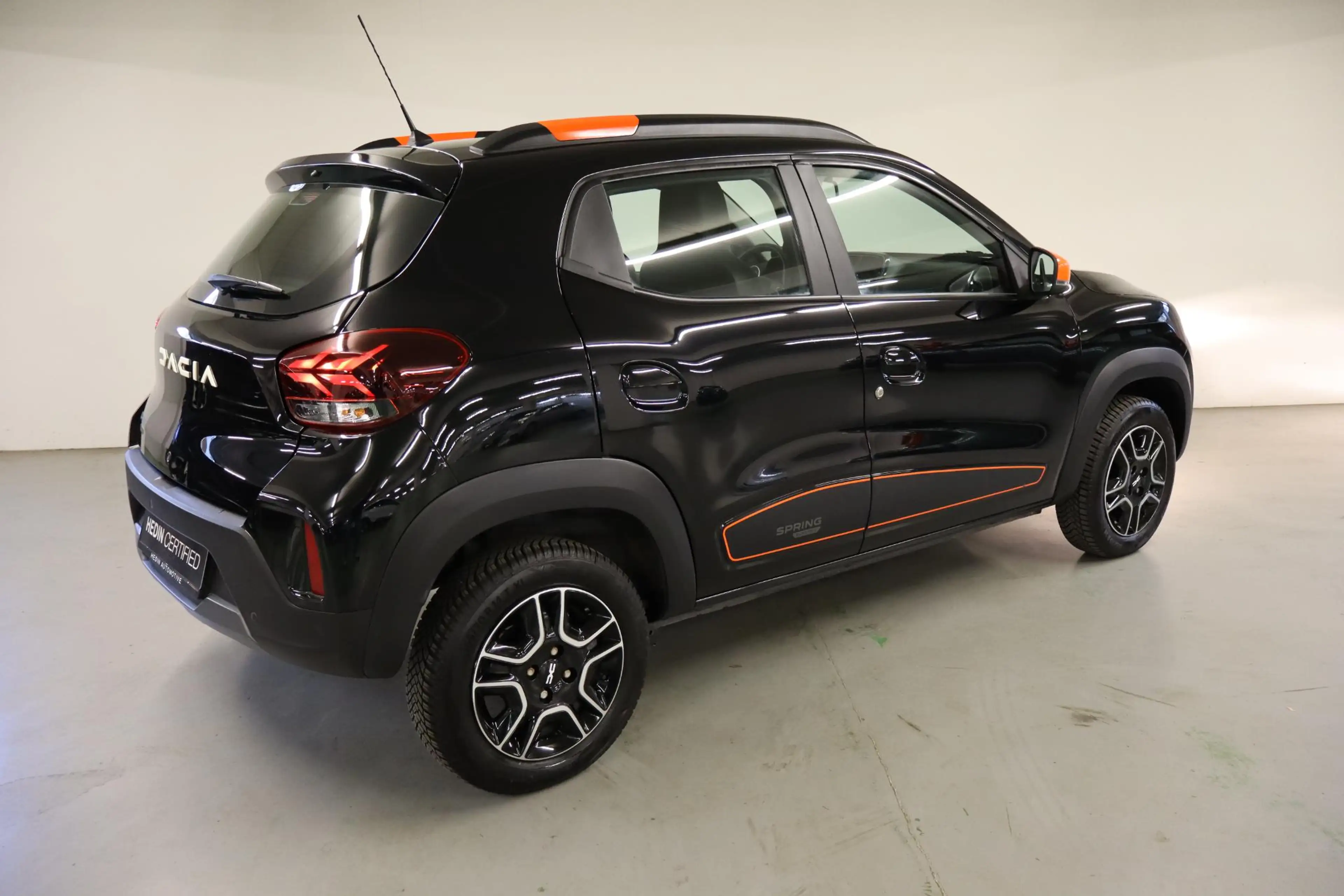 Dacia Spring Expression 27 kWh | MediaNav Multimedia & Navigati — photo 9