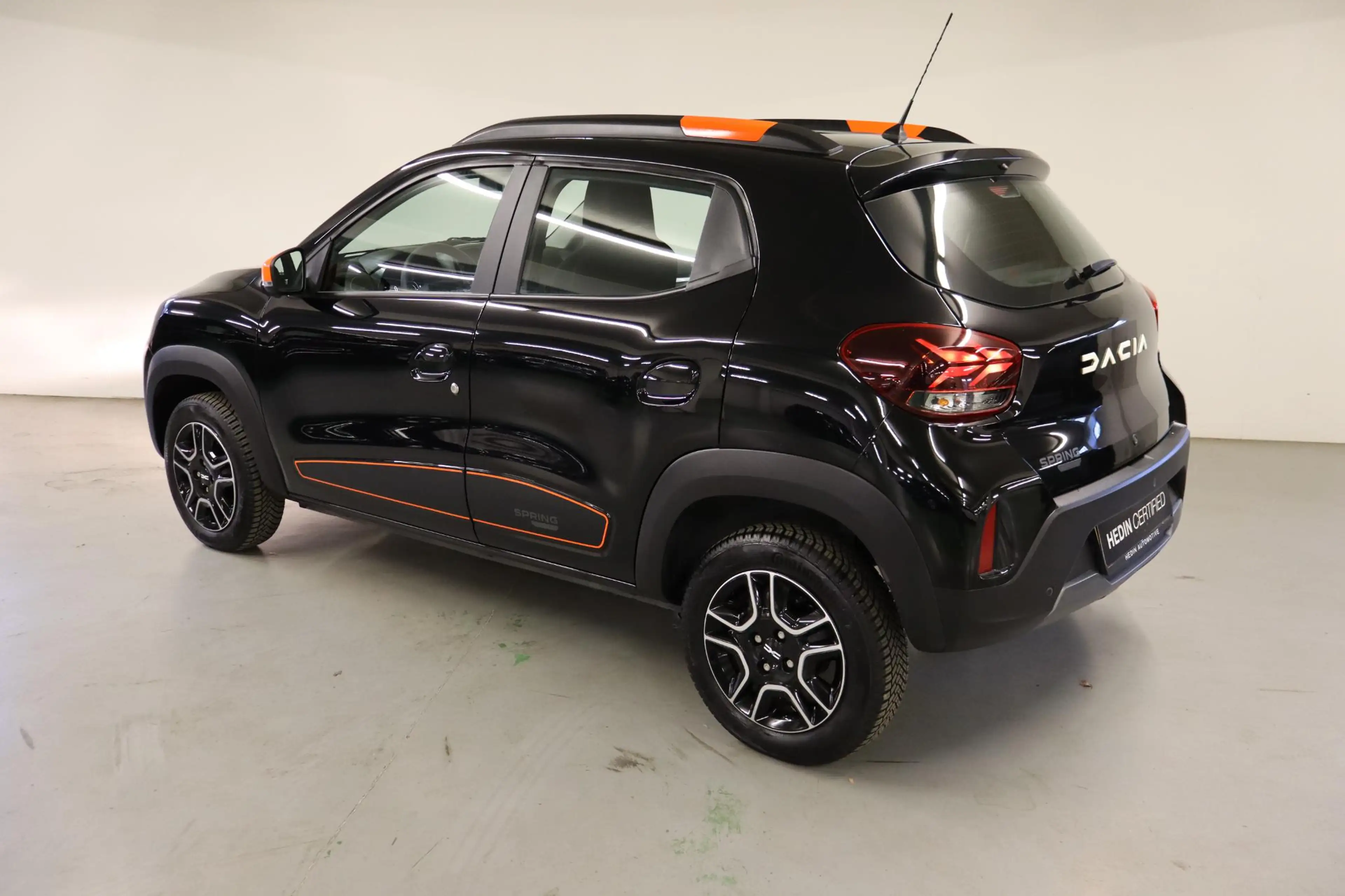 Dacia Spring Expression 27 kWh | MediaNav Multimedia & Navigati — photo 8