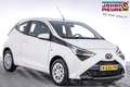 Toyota Aygo 1.0 VVT-i x-play Automaat | CAMERA | AIRCO Blanc - thumbnail 1