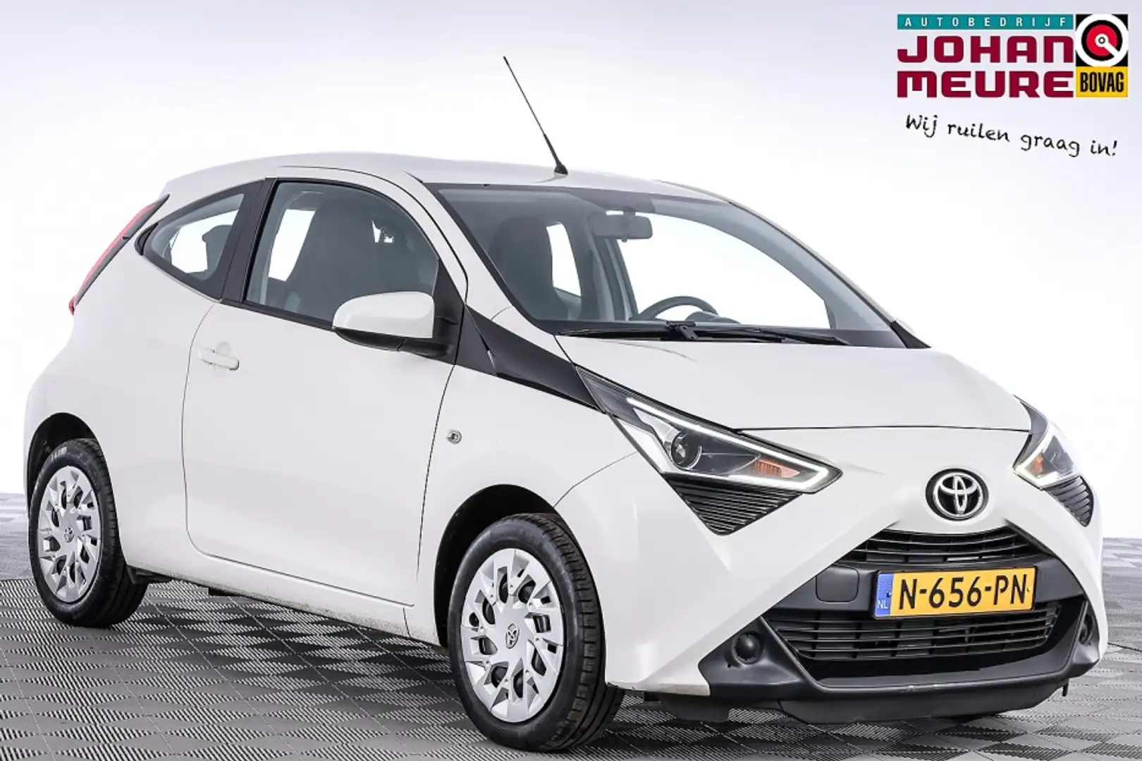 Toyota Aygo 1.0 VVT-i x-play Automaat | CAMERA | AIRCO Blanc - 1