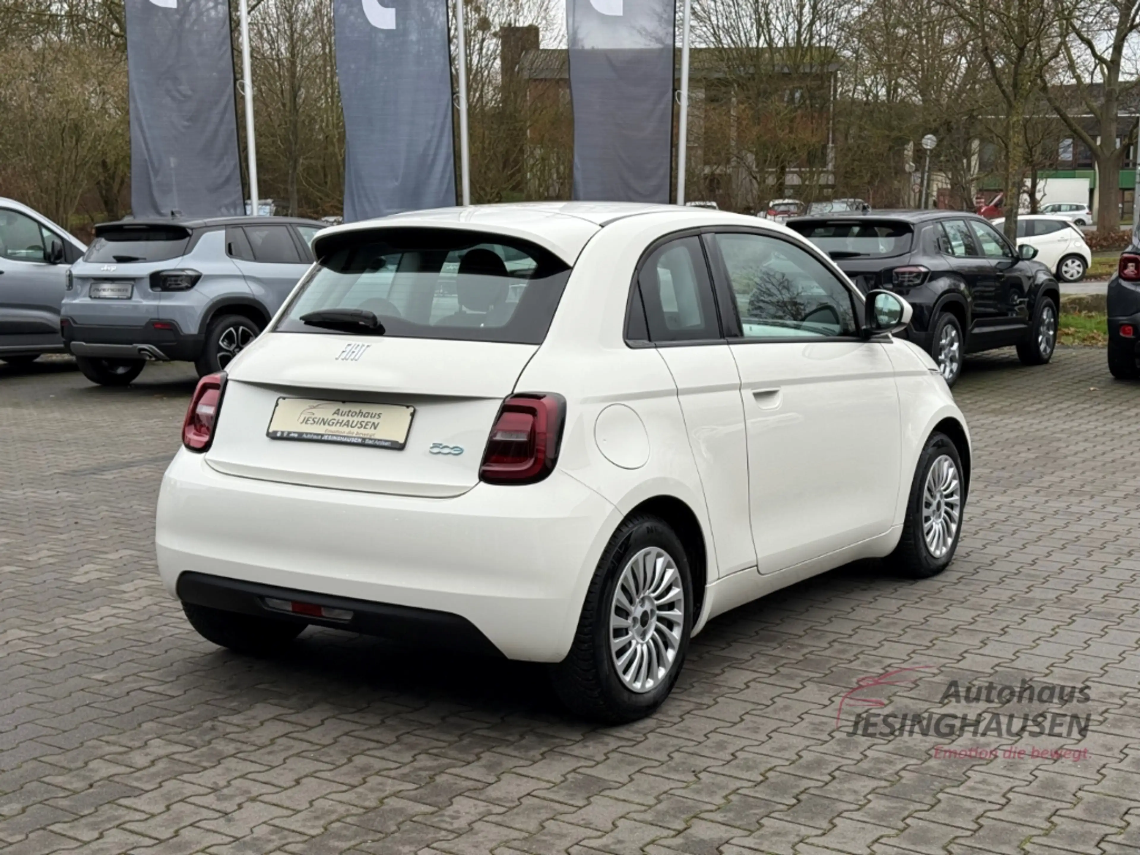 Fiat 500e 3+1 ZUSATZTÜR +Klimaaut.+Keyless+Tempomat+Schilder — photo 6