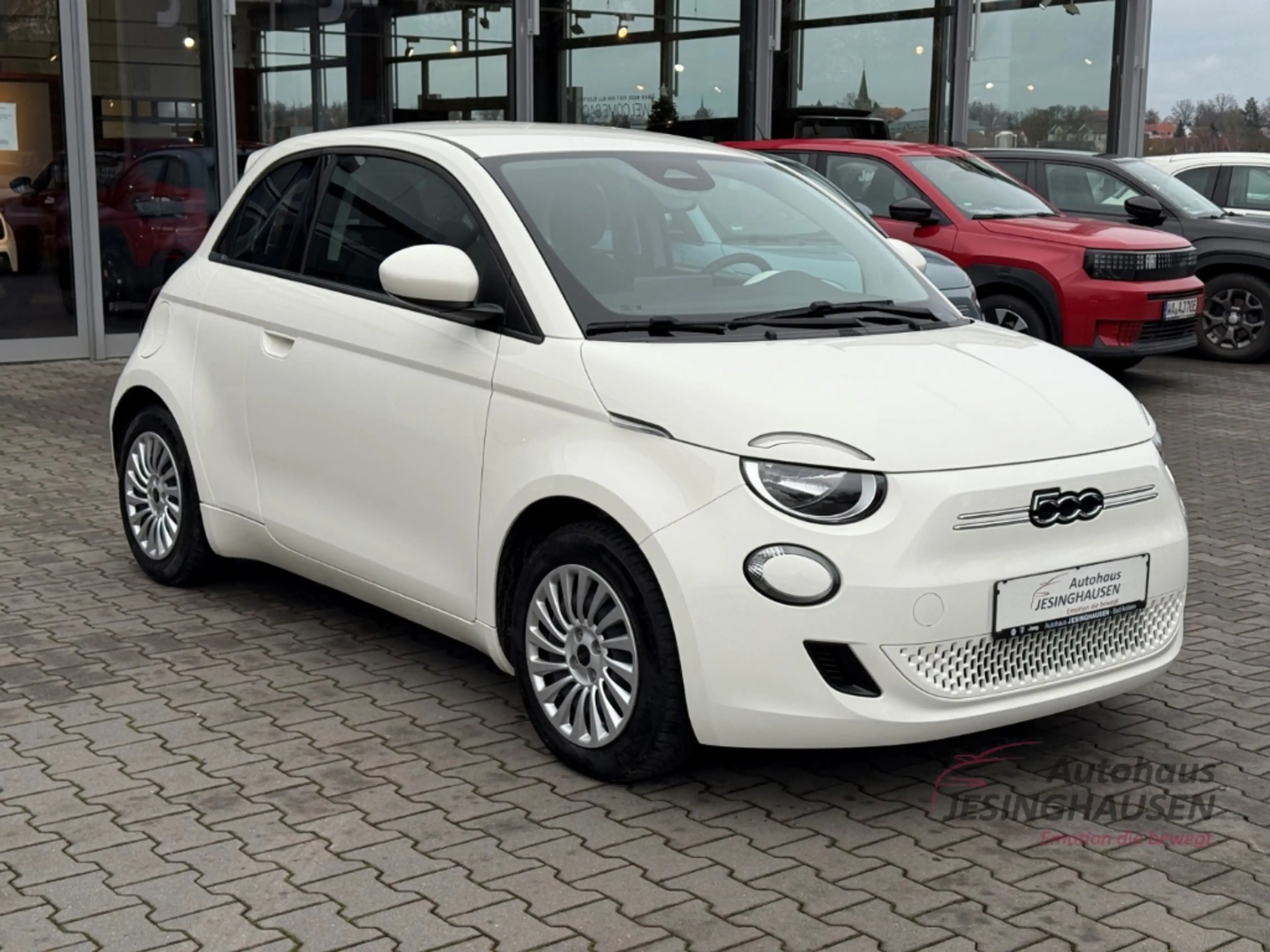 Fiat 500e 3+1 ZUSATZTÜR +Klimaaut.+Keyless+Tempomat+Schilder — photo 3
