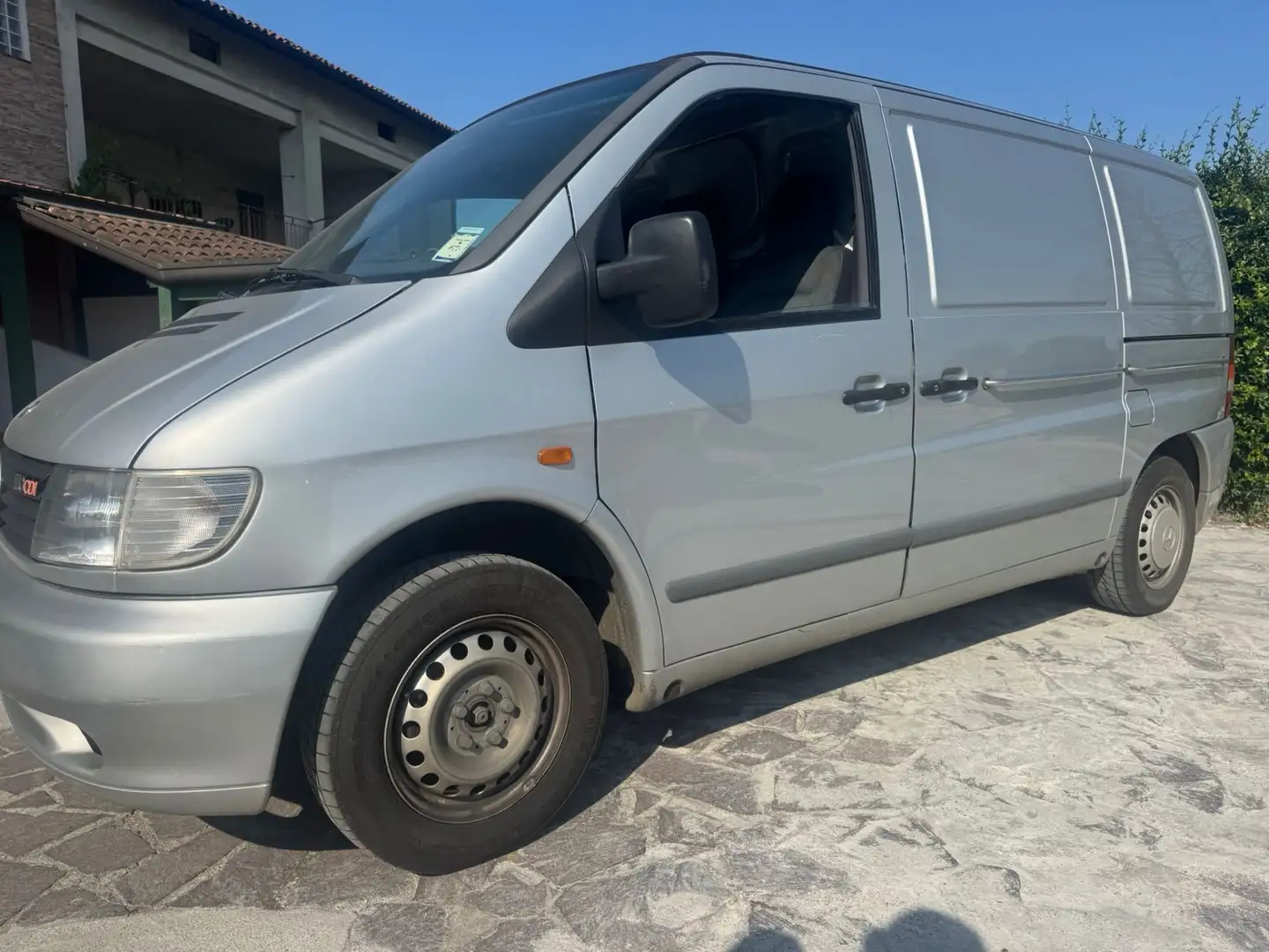 Mercedes-Benz Vito MERCEDES-benz (AUTOFUNEBRE PER TRASPORTO SALME) Argent - 1
