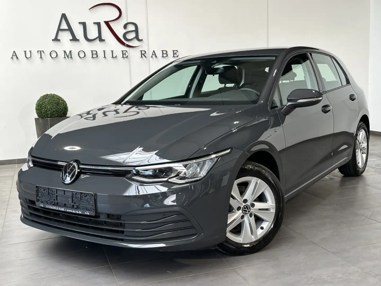 Volkswagen Golf 1.5 TSI Life NAV+LED+ACC+CARPLAY+VCOCKPIT Grey - 2